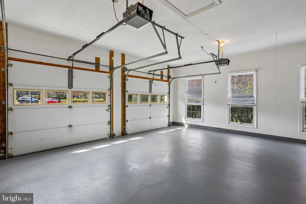 Image 31 of property listing at 20233 SWEET MEADOW LN, Gaithersburg, MD 20882