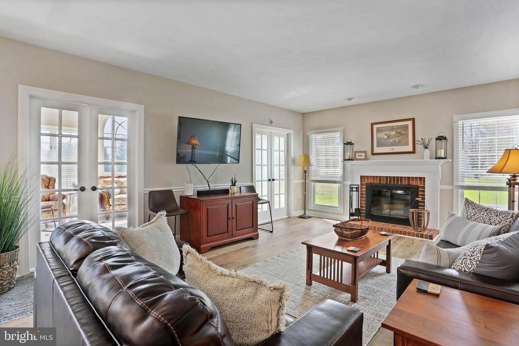 Image 35 of property listing at 20233 SWEET MEADOW LN, Gaithersburg, MD 20882