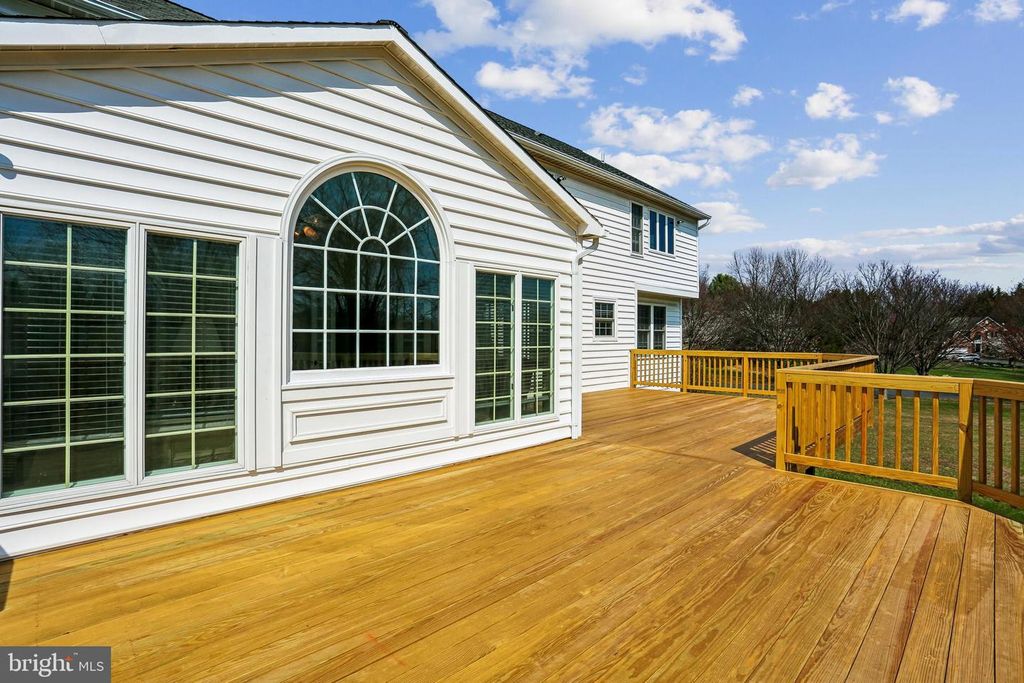 Image 44 of property listing at 20233 SWEET MEADOW LN, Gaithersburg, MD 20882