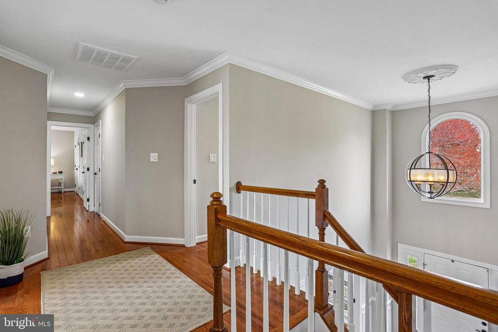 Image 48 of property listing at 20233 SWEET MEADOW LN, Gaithersburg, MD 20882