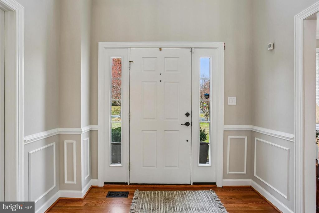 Image 5 of property listing at 20233 SWEET MEADOW LN, Gaithersburg, MD 20882