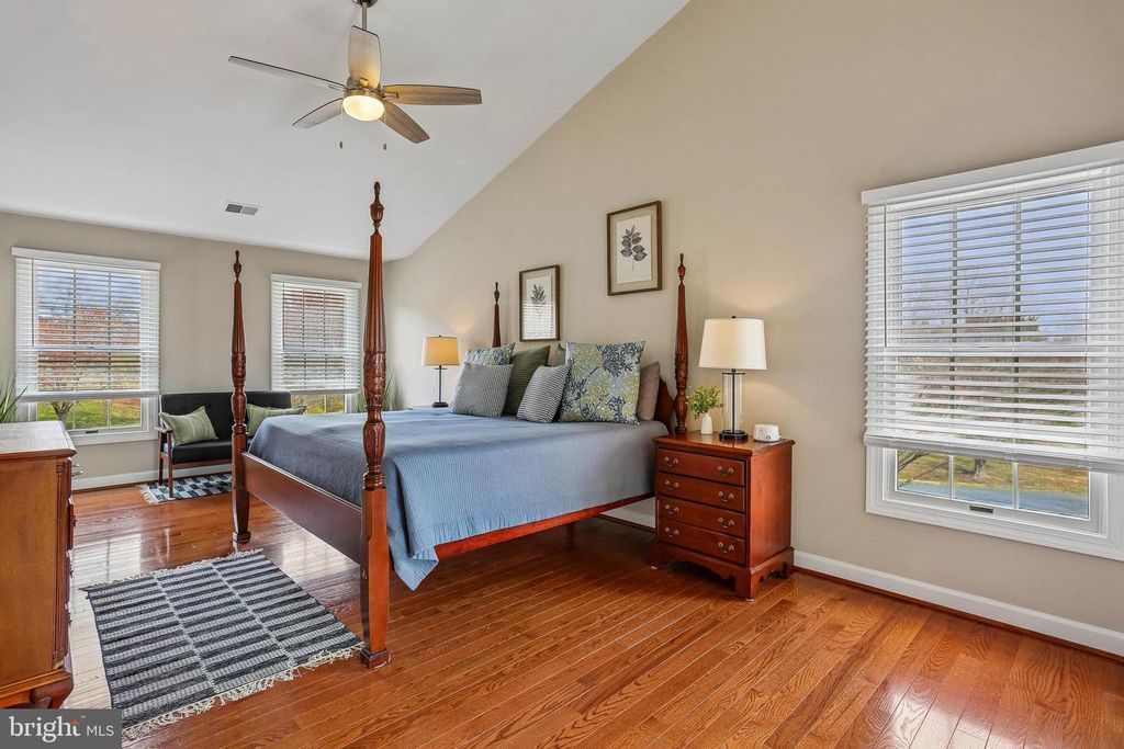 Image 50 of property listing at 20233 SWEET MEADOW LN, Gaithersburg, MD 20882