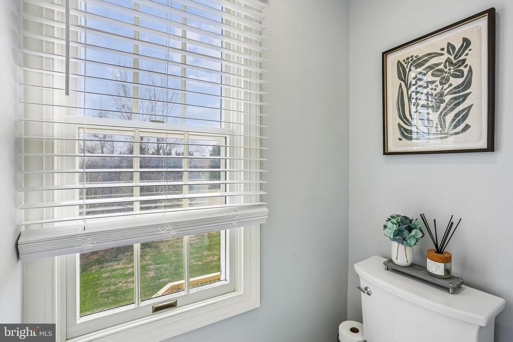 Image 58 of property listing at 20233 SWEET MEADOW LN, Gaithersburg, MD 20882