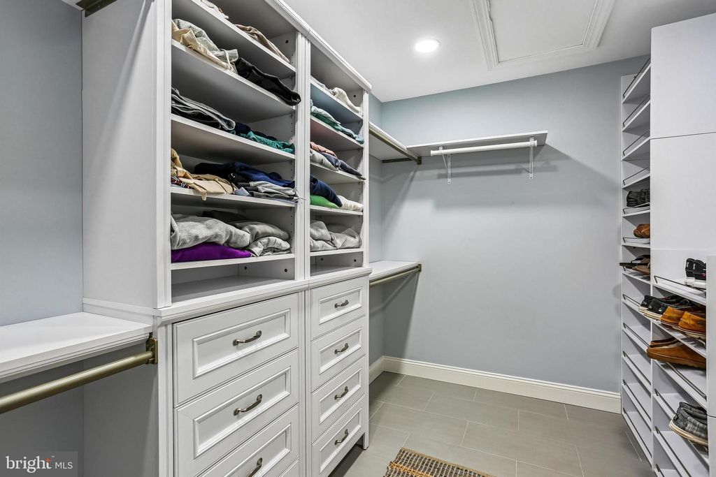 Image 59 of property listing at 20233 SWEET MEADOW LN, Gaithersburg, MD 20882