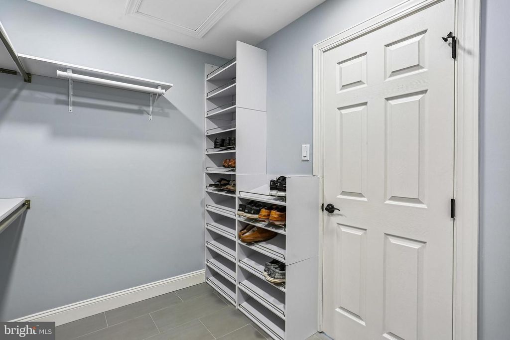 Image 60 of property listing at 20233 SWEET MEADOW LN, Gaithersburg, MD 20882