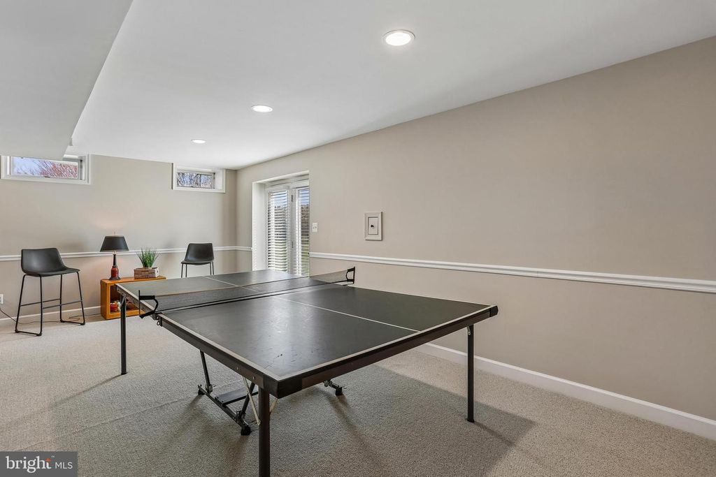 Image 71 of property listing at 20233 SWEET MEADOW LN, Gaithersburg, MD 20882