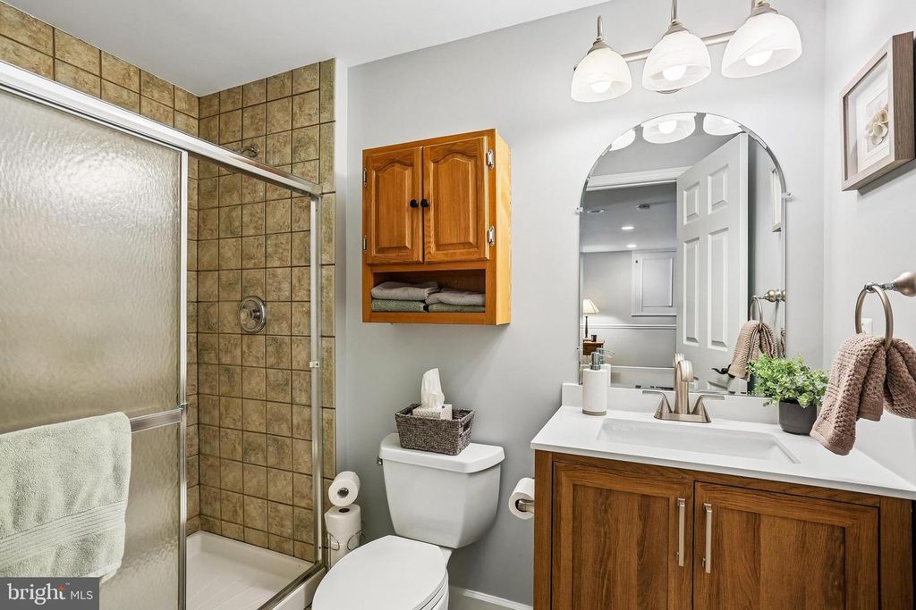 Image 72 of property listing at 20233 SWEET MEADOW LN, Gaithersburg, MD 20882