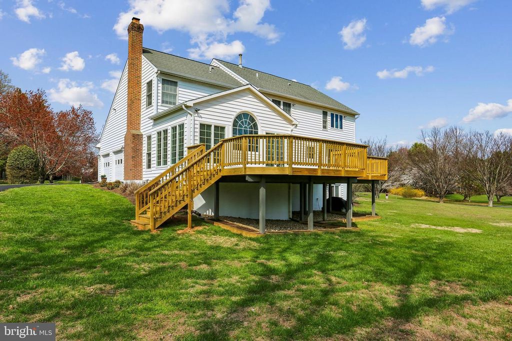 Image 81 of property listing at 20233 SWEET MEADOW LN, Gaithersburg, MD 20882