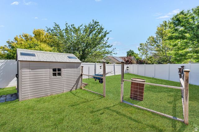 7859 S ABERCROMBIE LN, West Jordan, UT 84088
