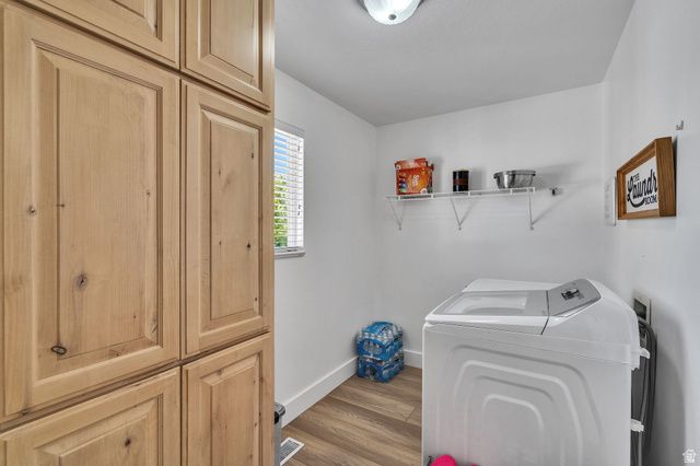 7859 S ABERCROMBIE LN, West Jordan, UT 84088