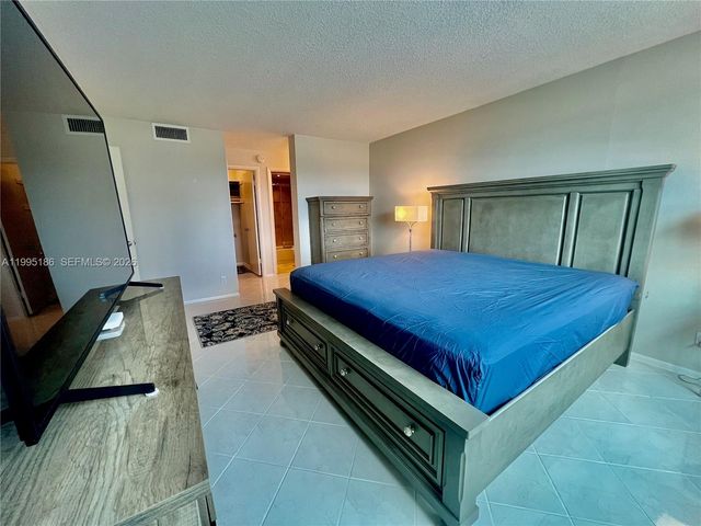 3015 N Ocean Boulevard 4L, Fort Lauderdale, FL 33308
