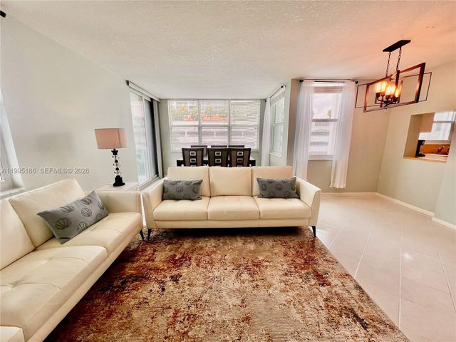 3015 N Ocean Boulevard 4L, Fort Lauderdale, FL 33308