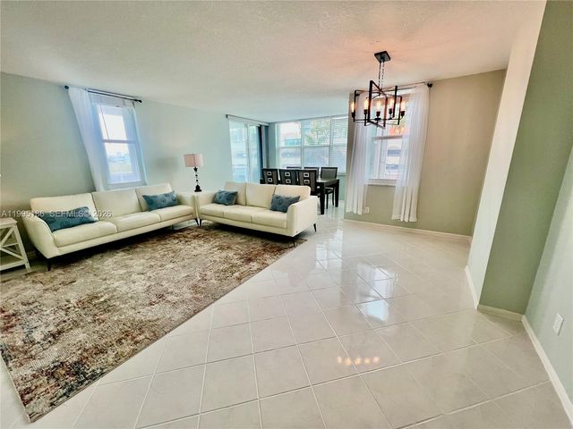3015 N Ocean Boulevard 4L, Fort Lauderdale, FL 33308
