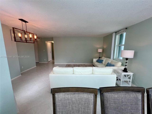 3015 N Ocean Boulevard 4L, Fort Lauderdale, FL 33308