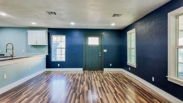 1014 W Woodson Street, El Reno, OK 73036