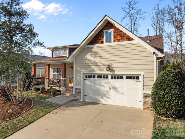 33 Asher Lane, Arden, NC 28704