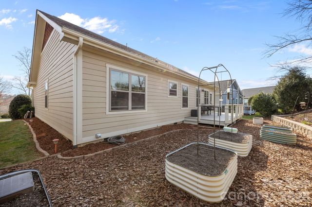 33 Asher Lane, Arden, NC 28704