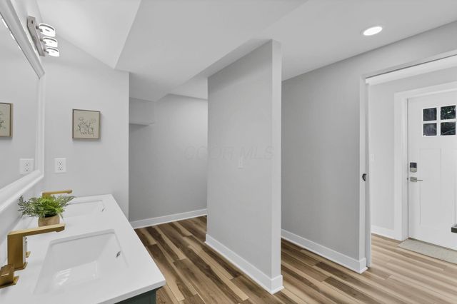 11745 Smith Road NW, Lithopolis, OH 43136