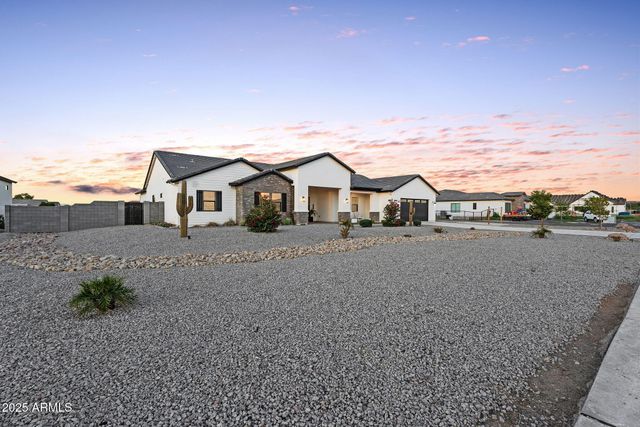 4072 E WESTON Lane, San Tan Valley, AZ 85140