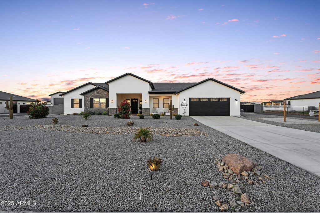 4072 E WESTON Lane, San Tan Valley, AZ 85140