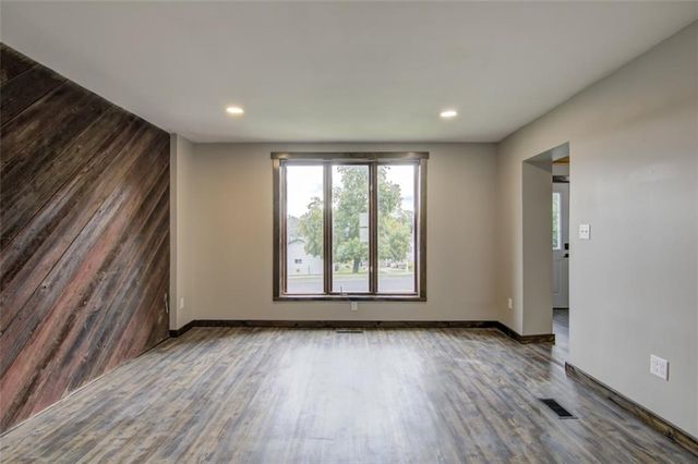 219 Main Street, Greenwood, WI 54437