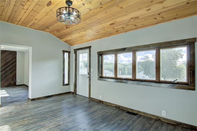 219 Main Street, Greenwood, WI 54437