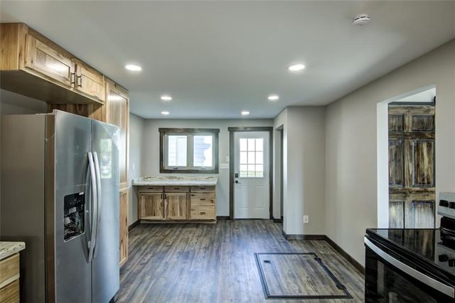 219 Main Street, Greenwood, WI 54437