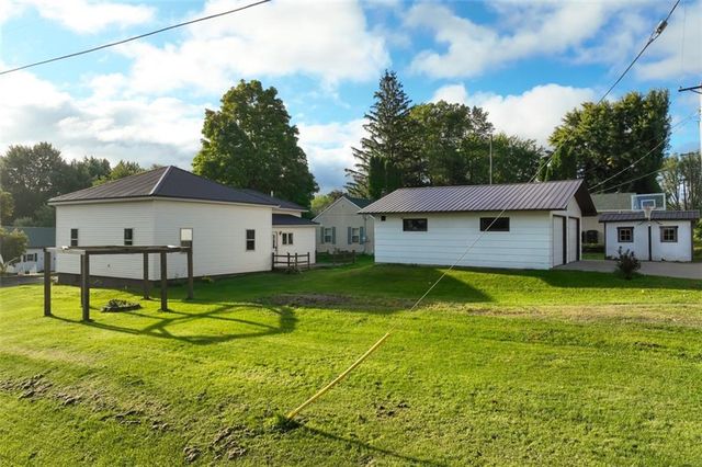 219 Main Street, Greenwood, WI 54437