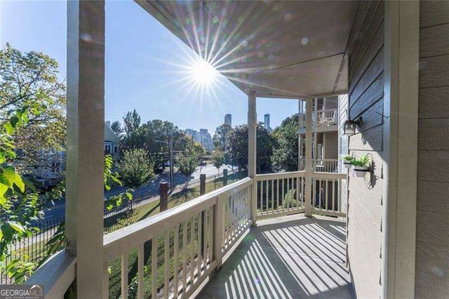 1015 Mcgill Park Avenue NE, Atlanta, GA 30312