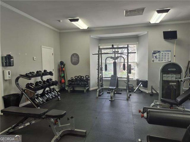 1015 Mcgill Park Avenue NE, Atlanta, GA 30312