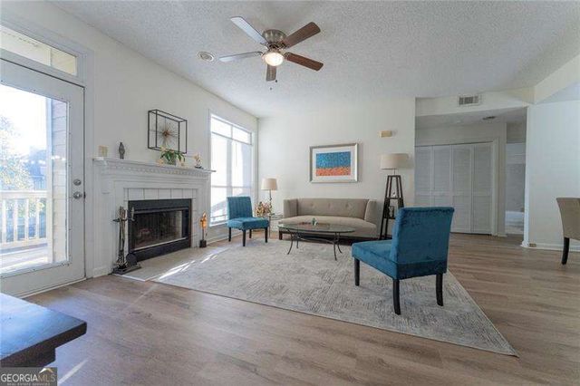 1015 Mcgill Park Avenue NE, Atlanta, GA 30312