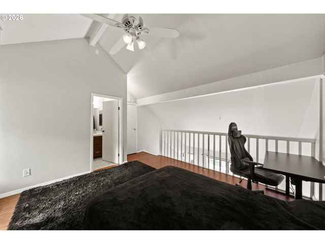 7736 Sw BARNES Rd B, Portland, OR 97225