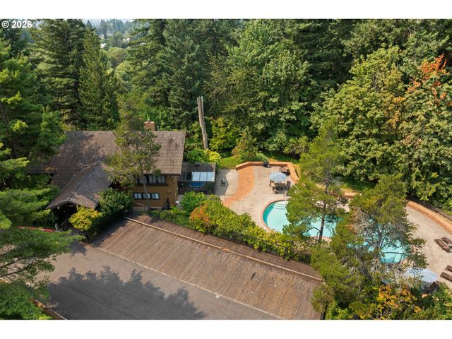 7736 Sw BARNES Rd B, Portland, OR 97225