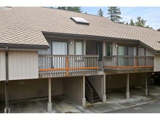 7736 Sw BARNES Rd B, Portland, OR 97225
