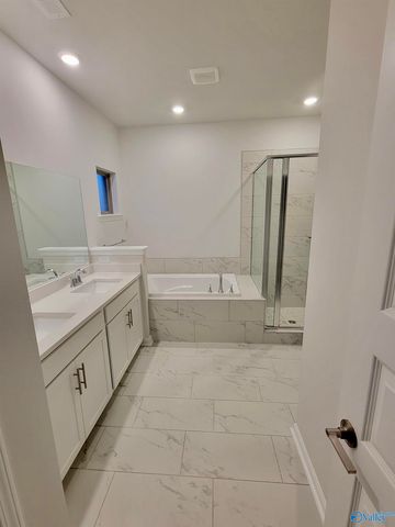 207 Stockyard Circle, Madison, AL 35757