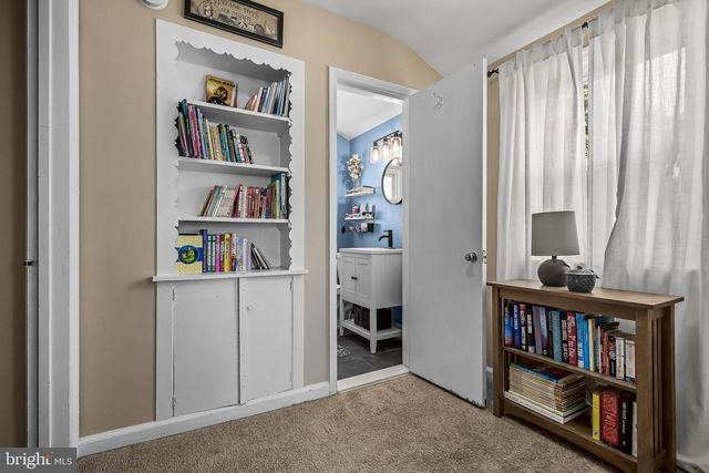 7458 COLLINS AVE, Pennsauken, NJ 08109