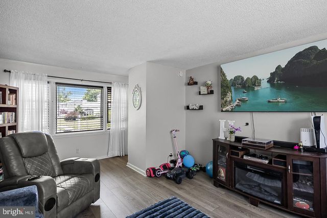 7458 COLLINS AVE, Pennsauken, NJ 08109