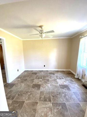 555 Jordan Lane, Swainsboro, GA 30401