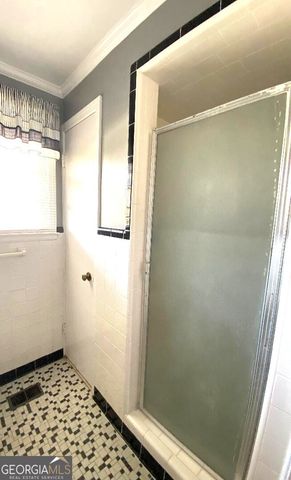 555 Jordan Lane, Swainsboro, GA 30401