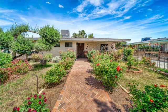 1617 Elizabeth Lake, Palmdale, CA 93551