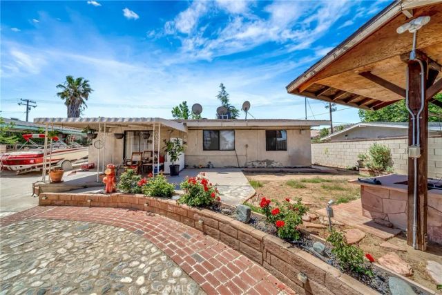 1617 Elizabeth Lake, Palmdale, CA 93551
