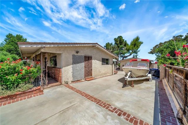 1617 Elizabeth Lake, Palmdale, CA 93551