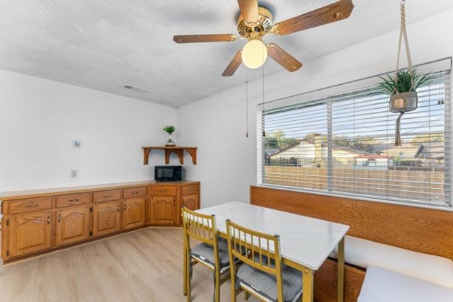 813 Via Avenida, Mesquite, TX 75150