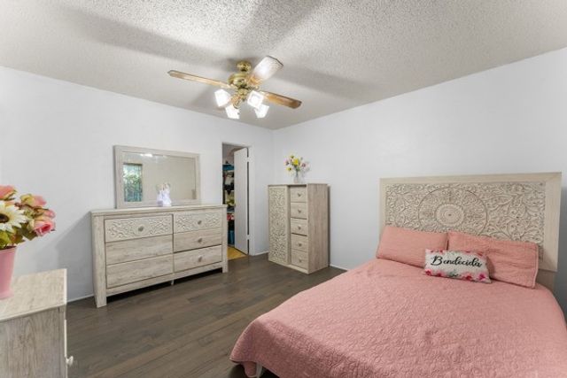 813 Via Avenida, Mesquite, TX 75150