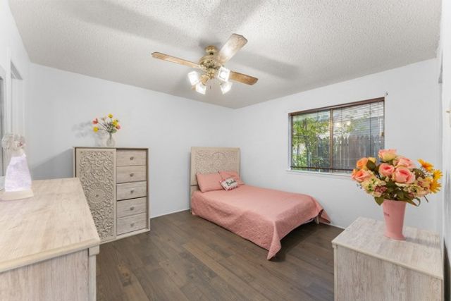 813 Via Avenida, Mesquite, TX 75150