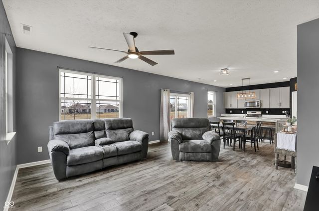 796 Sonoma Lane, Greenfield, IN 46140