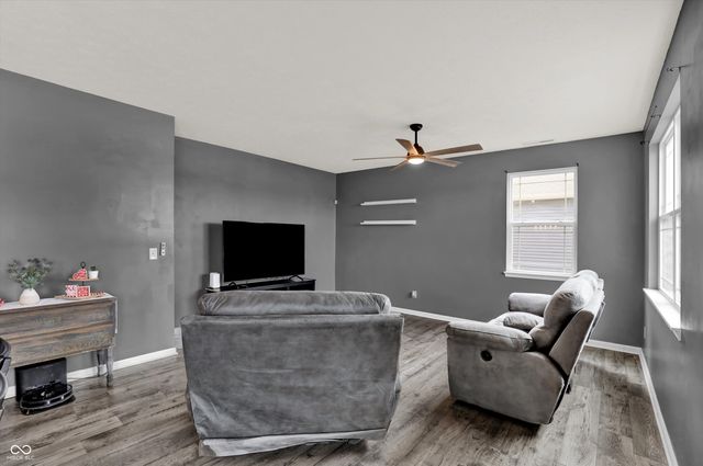 796 Sonoma Lane, Greenfield, IN 46140