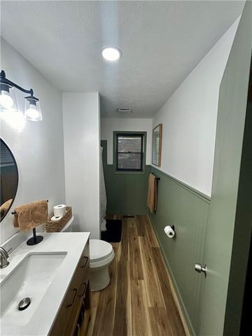 1002 N Water Street, Pittsburg, KS 66762