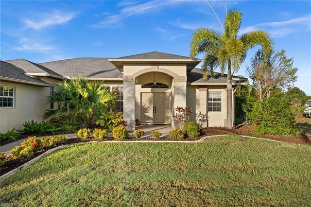 828 NE 6th AVE, Cape Coral, FL 33909