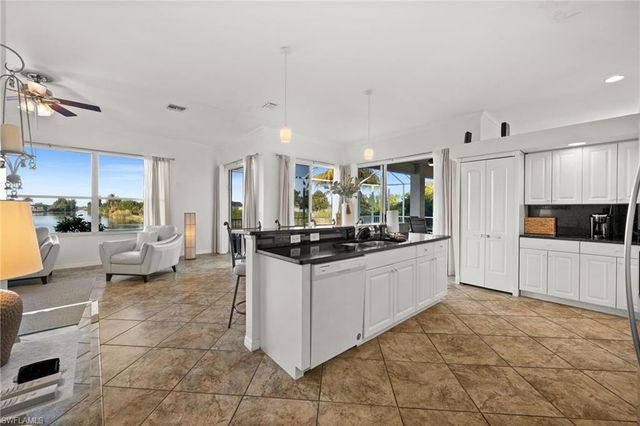 828 NE 6th AVE, Cape Coral, FL 33909